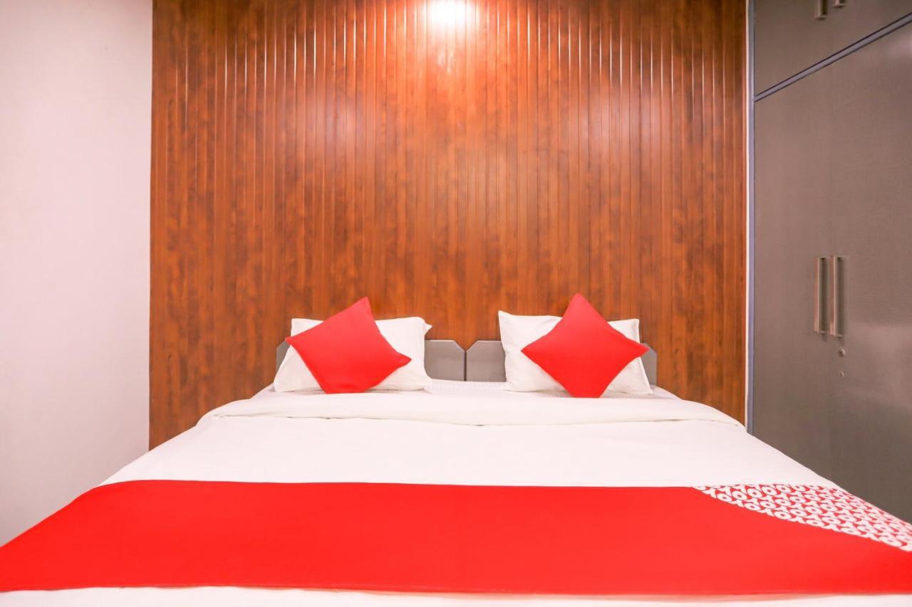 Oyo Jai Palace New Delhi Ngoại thất bức ảnh